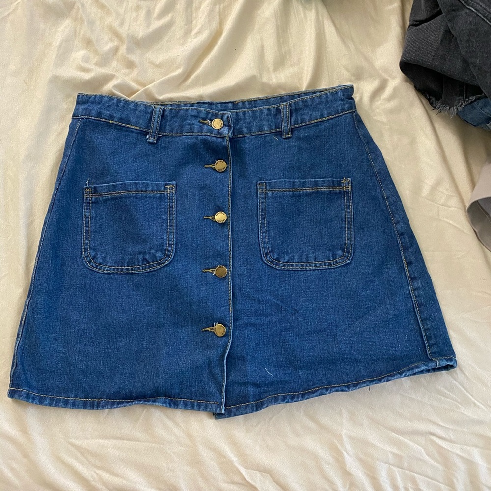 Skirts - Picture 3 of 16